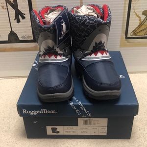 Rugged bear boys now boots size 8